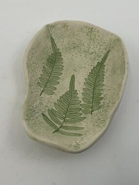 Ellyn Richardson Accents | Salt Marsh Pottery "Fern" Dish